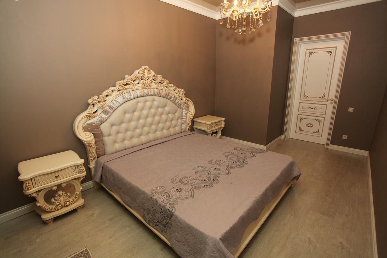 Guest House Esma Sukhumi Eksteriør bilde